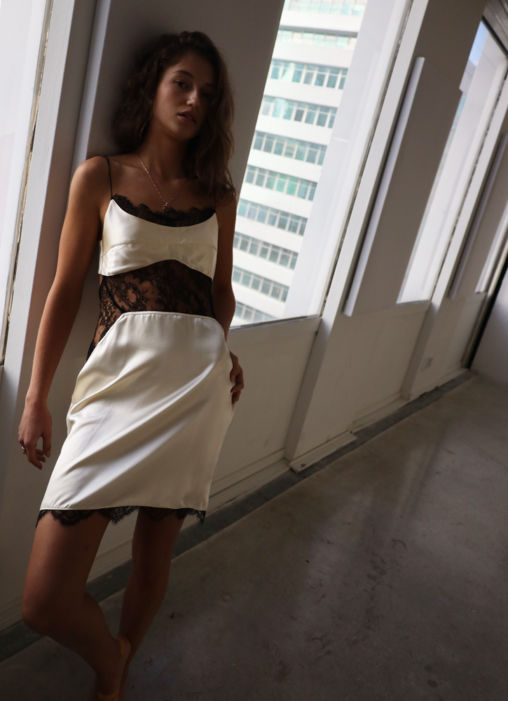 Mini Celine Silk And Lace Dress – www.joa-diary.com Mini Celine Silk And Lace Dress – www.joa-diary.com