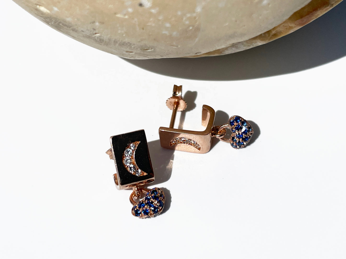 To the Moon Sapphires Earrings –